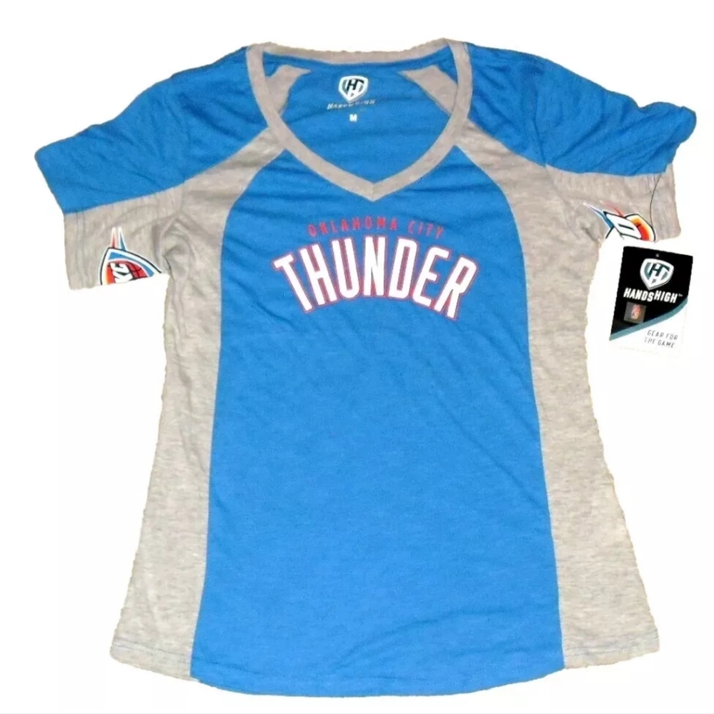 Oklahoma City Thunder Womens V Neck T-Shirt sz. Medium New Tags Nba